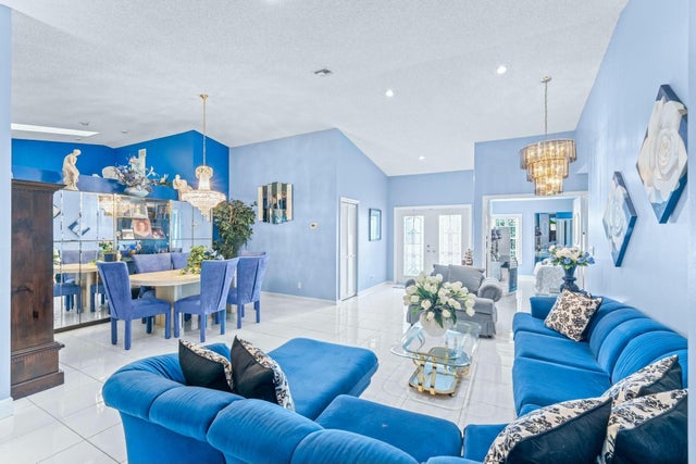 5 of 22 - 8261 Lake Cypress Road, Lake Worth, FL