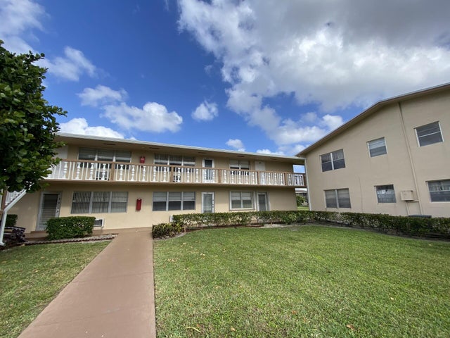 1 of 32 - 224 Chatham #k, West Palm Beach, FL