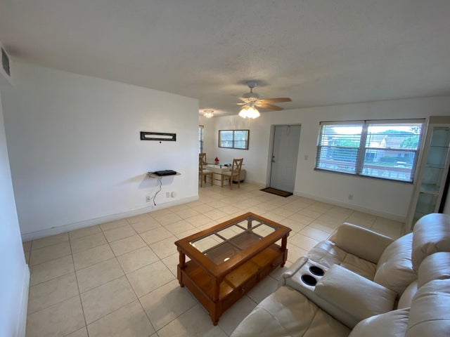 5 of 32 - 224 Chatham #k, West Palm Beach, FL