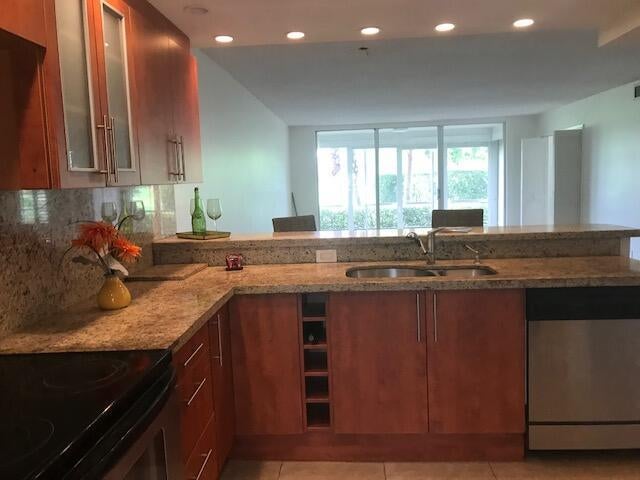 3 of 15 - 2851 S Palm Aire Drive #101, Pompano Beach, FL