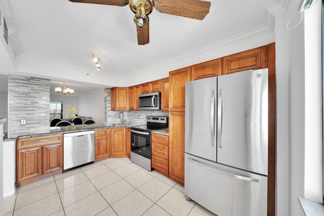 1 of 1 - 7076 Huntington Lane #803, Delray Beach, FL
