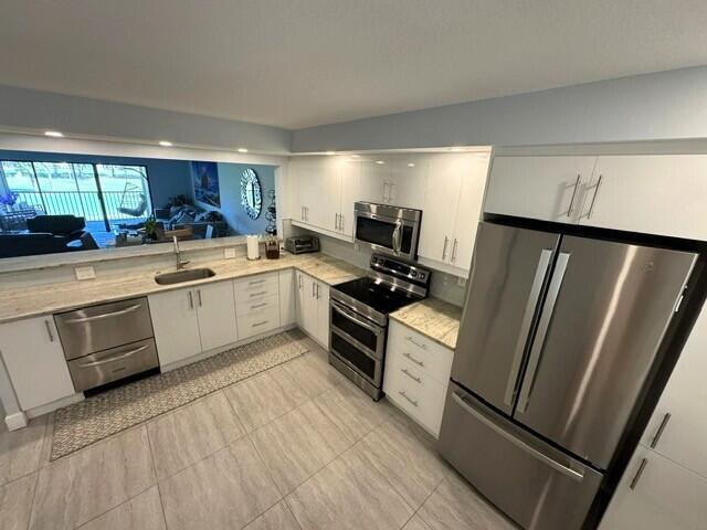 2 of 17 - 12870 Briarlake 201 Drive #201, Palm Beach Gardens, FL