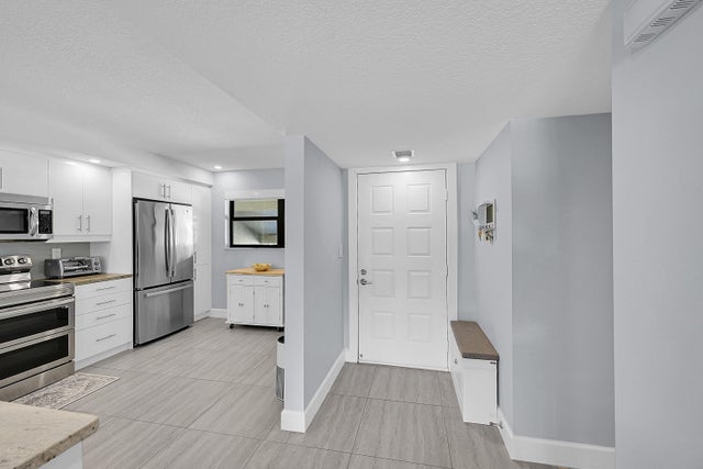 4 of 34 - 12870 Briarlake 201 Drive #201, Palm Beach Gardens, FL