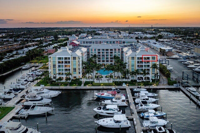 1 of 20 - 806 E Windward Way #601, Lantana, FL