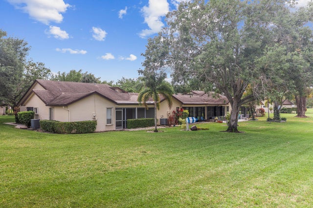 5 of 38 - 160 Ramblewood Circle, Royal Palm Beach, FL