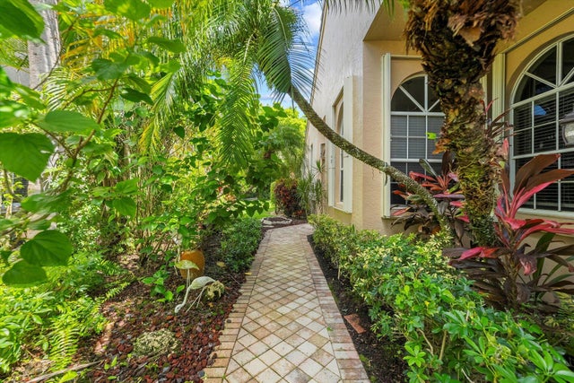 2 of 63 - 4663 Carlton Golf Drive, Lake Worth, FL