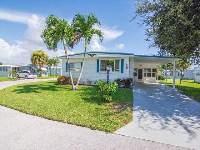 4 of 34 - 264 Ne Cameo Way, Jensen Beach, FL