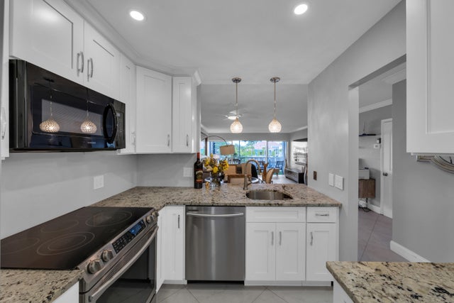 5 of 53 - 390 N Federal Highway #204, Deerfield Beach, FL