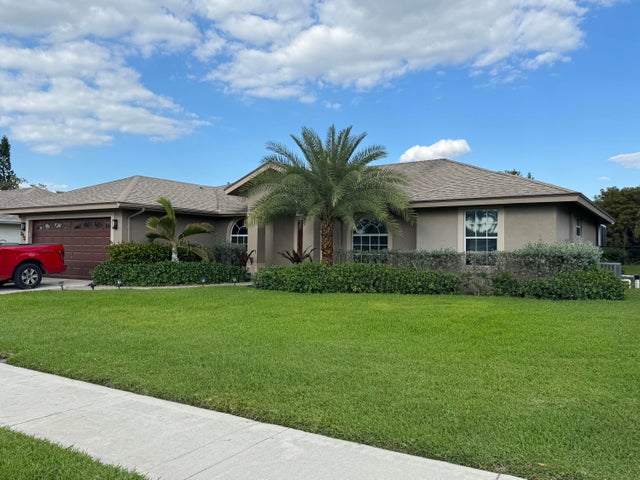 1 of 20 - 215 Monterey Way, Royal Palm Beach, FL