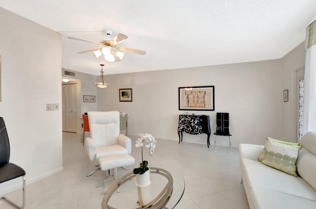5 of 75 - 2043 Cambridge C, Deerfield Beach, FL