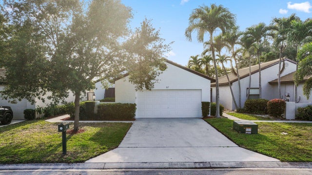 3 of 61 - 61 N Ironwood Wy, Palm Beach Gardens, FL