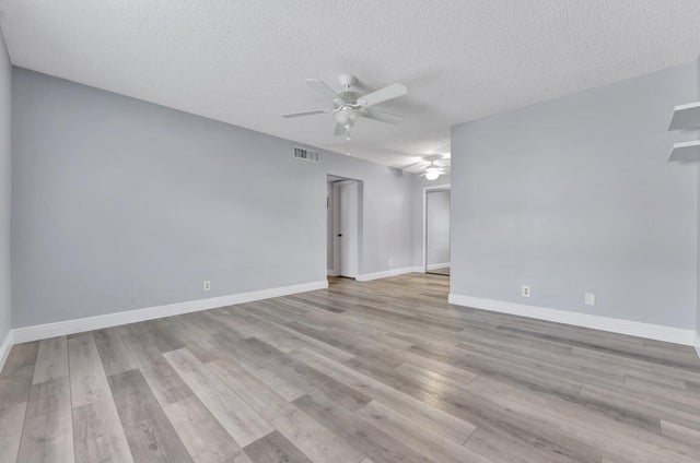 5 of 24 - 6700 Ne 22nd Wy #2212, Fort Lauderdale, FL