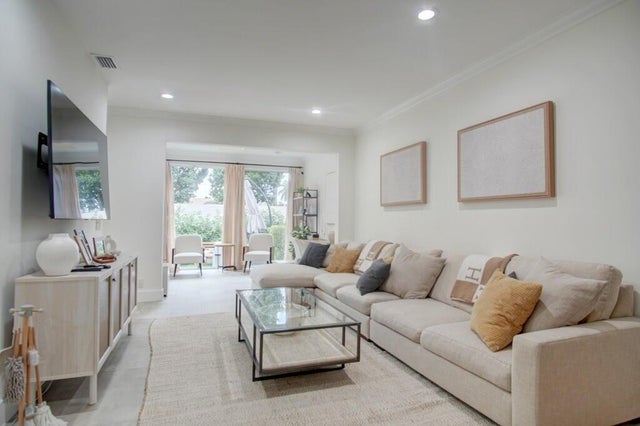 1 of 32 - 6744 Via Regina, Boca Raton, FL