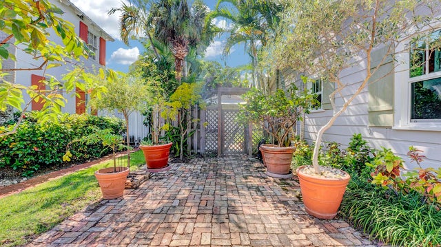 5 of 33 - 42 Palm Square, Delray Beach, FL