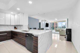 Photo of Listing #RX-11081953