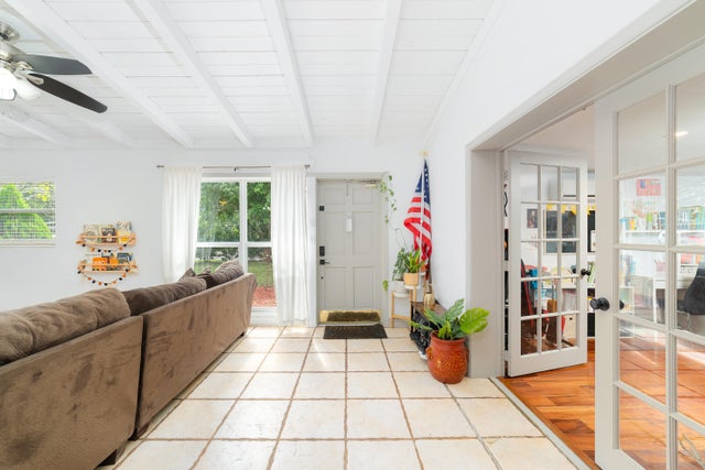 5 of 27 - 2869 Sw 13th Court, Fort Lauderdale, FL