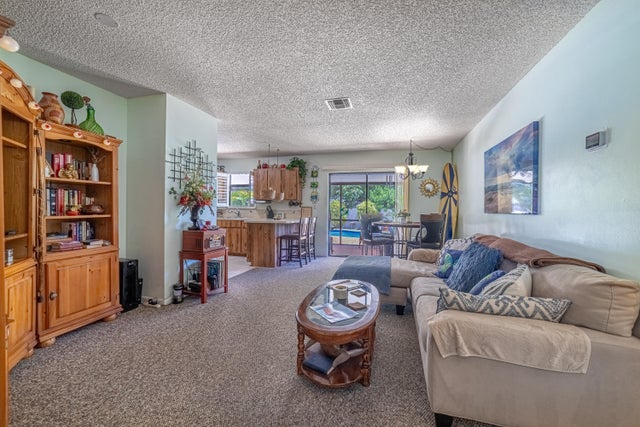 4 of 38 - 10 Chapel Court, Tequesta, FL