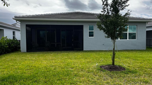 2 of 34 - 9833 Sw Isabelline Drive, Port Saint Lucie, FL