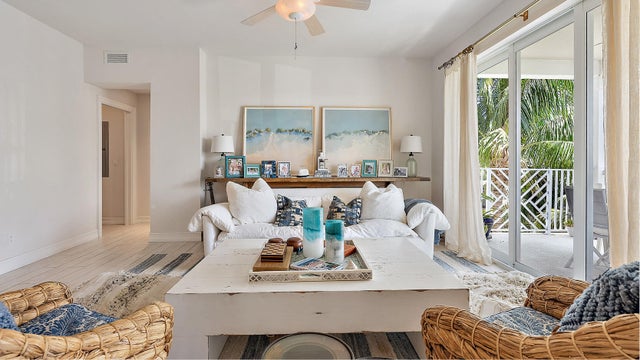 5 of 19 - 432 Bay Colony Dr N, Juno Beach, FL