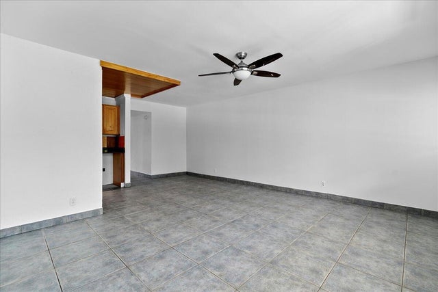 4 of 31 - 412 Sheffield Q, West Palm Beach, FL