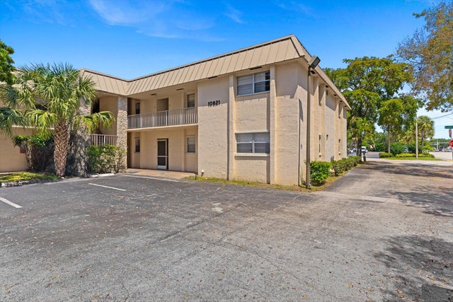 1 of 17 - 10821 N Military Trail #19, Palm Beach Gardens, FL