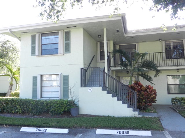 1 of 25 - 701 Sabal Ridge Circle #e, Palm Beach Gardens, FL