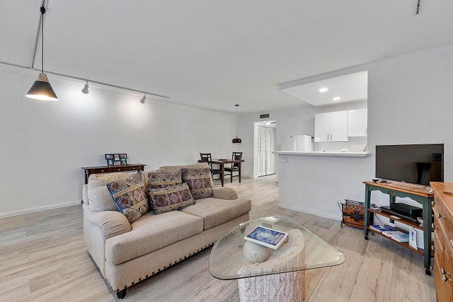2 of 14 - 1012 Newport G #1012, Deerfield Beach, FL