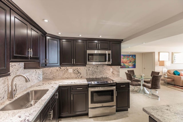5 of 16 - 1410 S Ocean Drive #702, Hollywood, FL