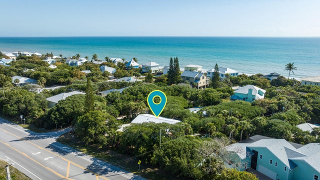 1 of 34 - 1881 E Pebble Path, Vero Beach, FL