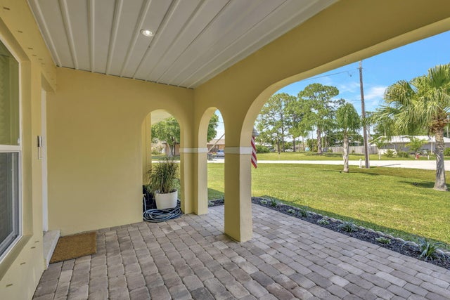 5 of 64 - 691 Se Harbor View Drive, Port Saint Lucie, FL