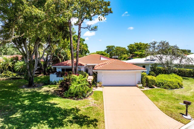 1 of 59 - 19 Estate Dr, Boynton Beach, FL