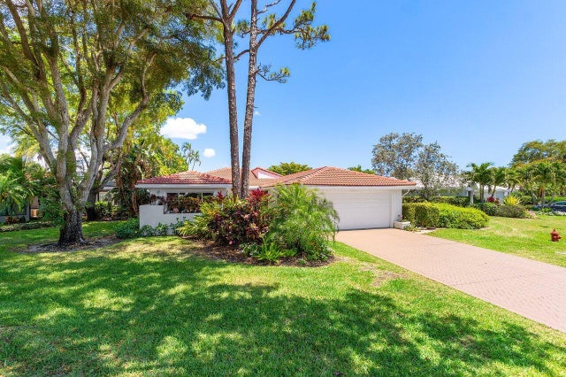 3 of 59 - 19 Estate Dr, Boynton Beach, FL