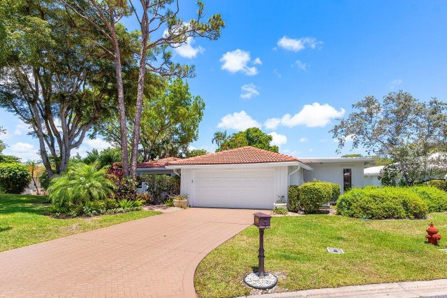 4 of 59 - 19 Estate Dr, Boynton Beach, FL