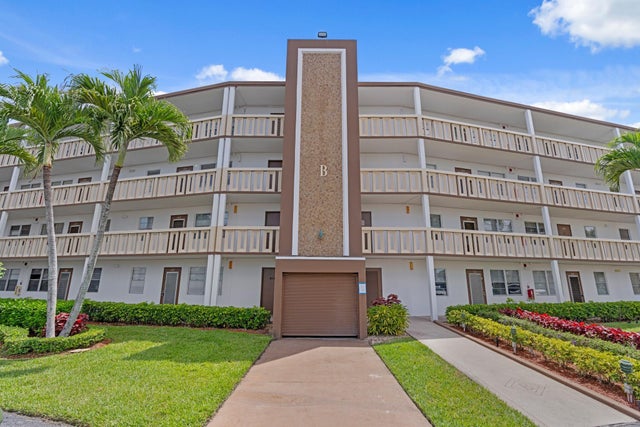 1 of 32 - 2023 Guildford B #b, Boca Raton, FL