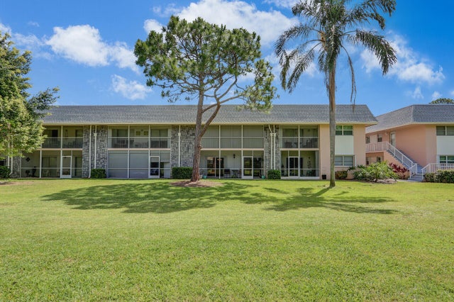 3 of 33 - 18081 Se Country Club Drive #2, Jupiter, FL