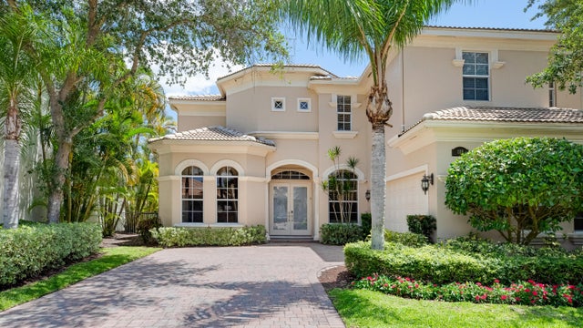1 of 32 - 108 Dalena Way, Palm Beach Gardens, FL