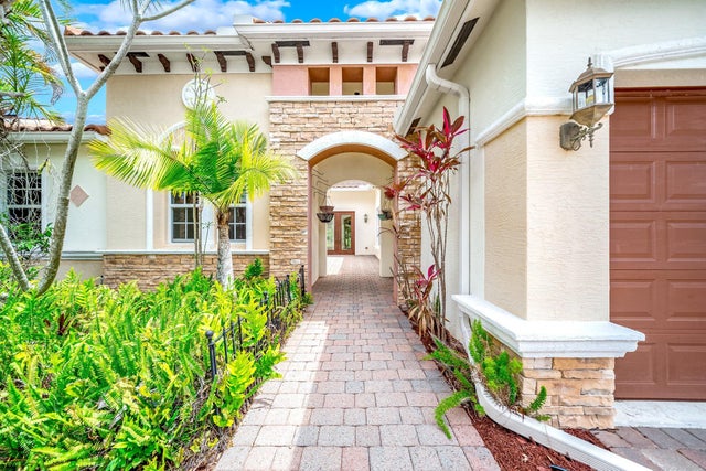 2 of 38 - 9757 Via Amati, Lake Worth, FL