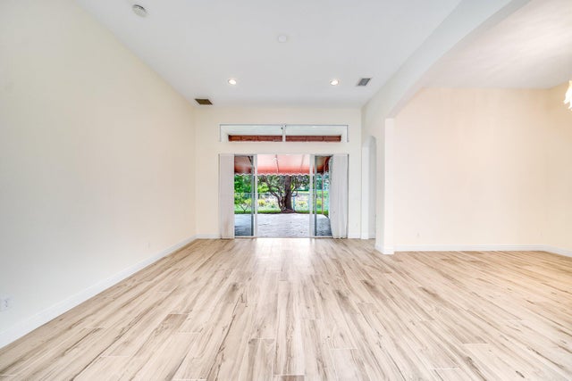 5 of 38 - 9757 Via Amati, Lake Worth, FL