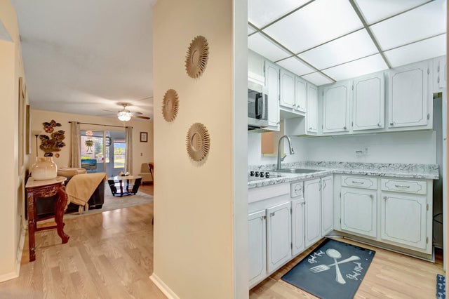 4 of 27 - 2222 Ne 1st Way #105, Boynton Beach, FL