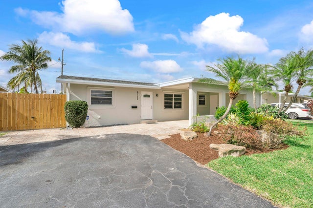 1 of 24 - 6711 Franklin Street, Hollywood, FL