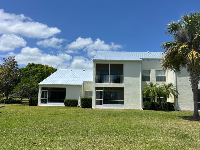 1 of 36 - 4220 Gator Trace Avenue #5e, Fort Pierce, FL