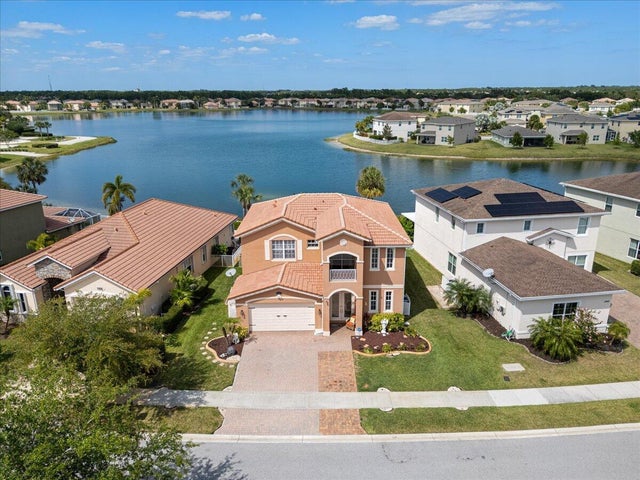 2 of 72 - 1018 Nw Demedici Road, Port Saint Lucie, FL