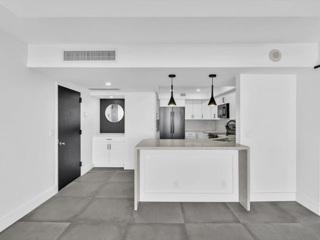 2 of 41 - 2425 Presidential Wy #1101, West Palm Beach, FL