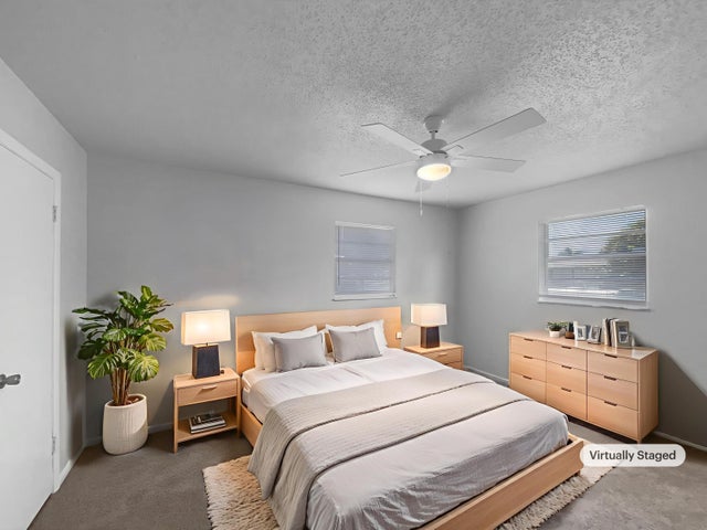 4 of 37 - 1541 Sw Curry Street, Port Saint Lucie, FL