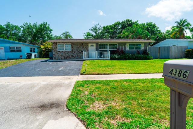 2 of 35 - 4386 Bamboo Drive, Palm Beach Gardens, FL