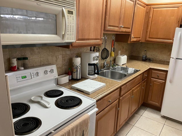 3 of 46 - 200 Bonnie Boulevard #123, Palm Springs, FL