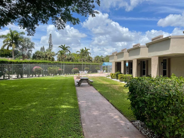 5 of 46 - 200 Bonnie Boulevard #123, Palm Springs, FL