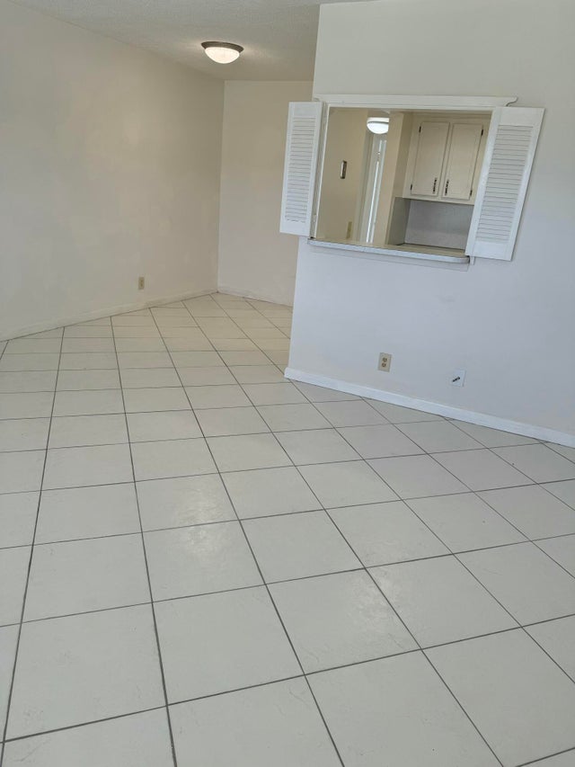 5 of 11 - 344 Northampton Q, West Palm Beach, FL