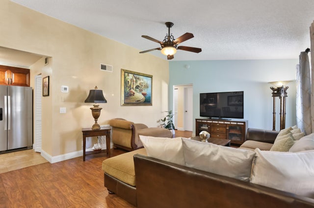 4 of 27 - 4969 Sable Pine B2 Circle #b2, West Palm Beach, FL