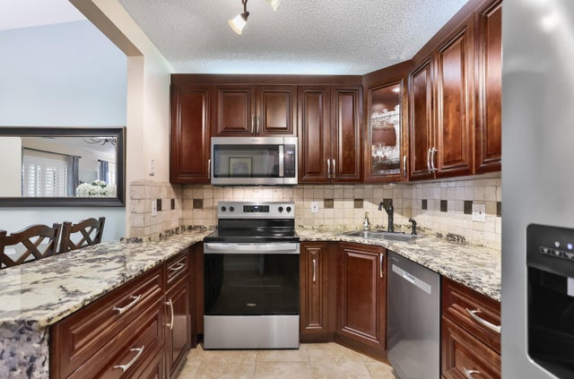 5 of 27 - 4969 Sable Pine B2 Circle #b2, West Palm Beach, FL